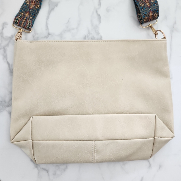 Unisex Creamy White Pu Leather Tote Bag with Patterned Boho Strap - Picture 8 of 14